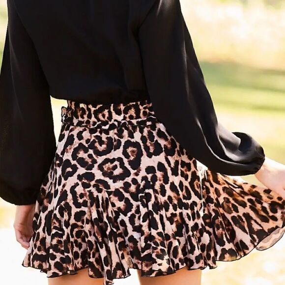 One Piece Leopard Print Romper - Picture 3 of 4